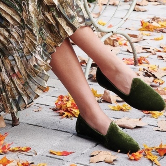 BIRDIES Huron Olive Green Velvet Flat size 5 - Picture 1 of 12